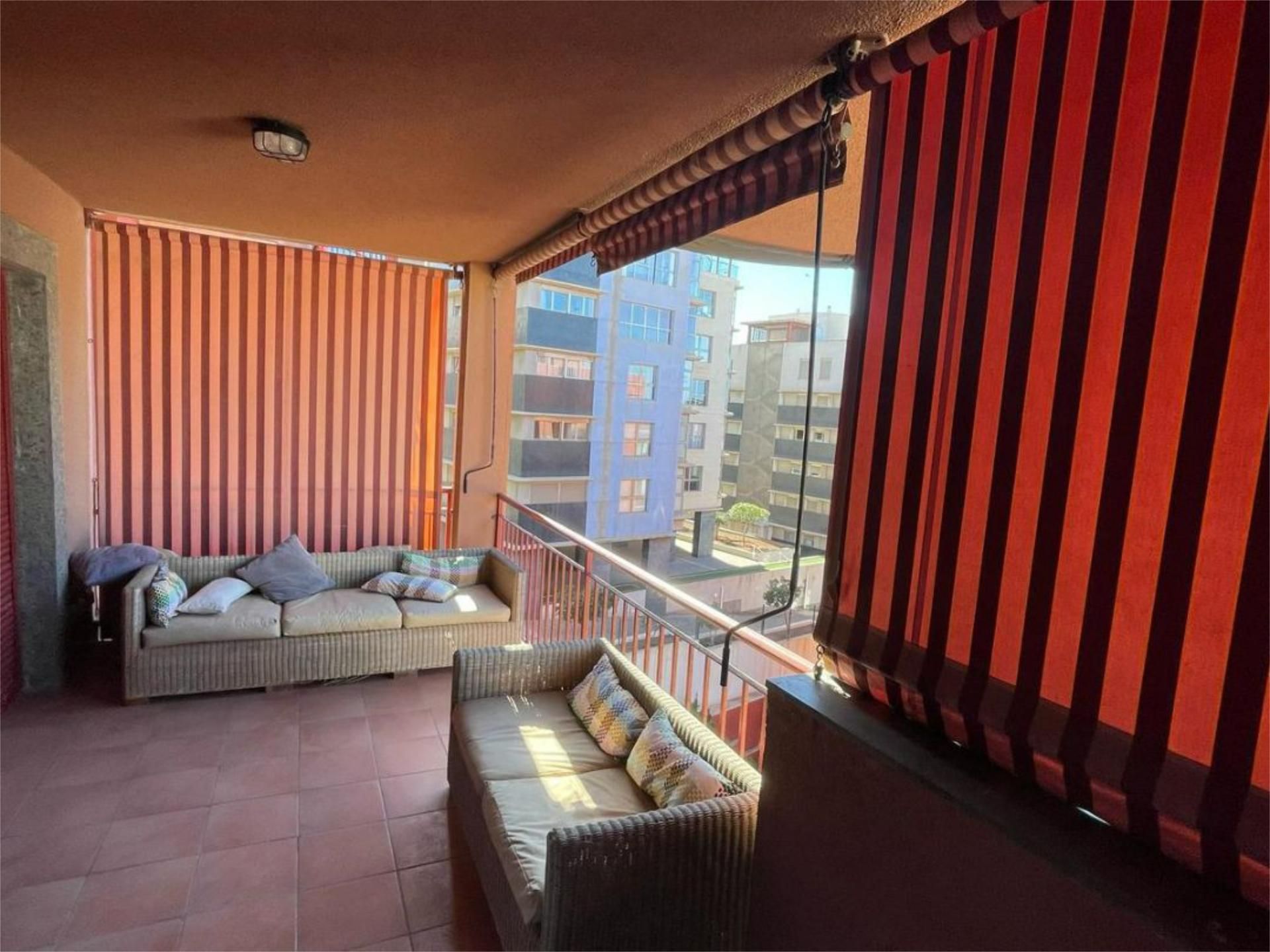 Terrace of Flat to rent in Las Palmas de Gran Canaria  with Parquet flooring, Terrace and Swimming Pool