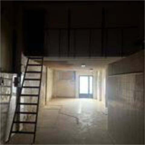 Local comercial en Alquiler en La Granja