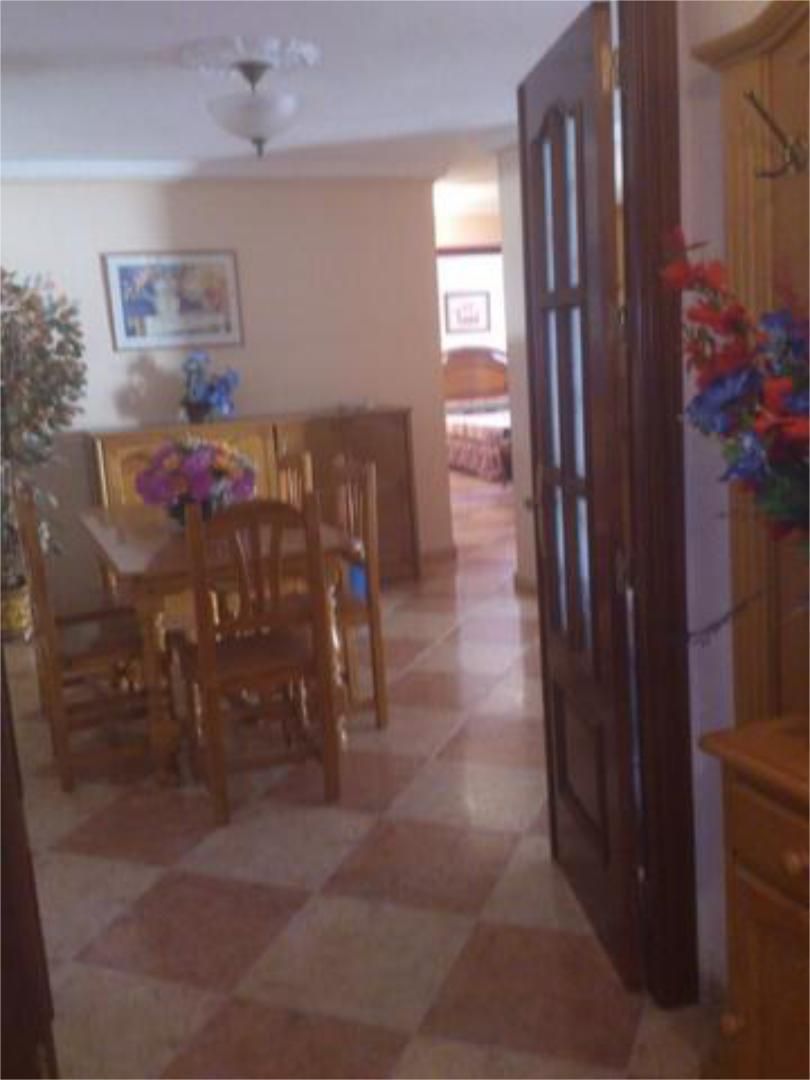 Pis de lloguer a Ollerías - San Cayetano Menjador de Pis de lloguer en Córdoba Capital amb Terrassa i Moblat