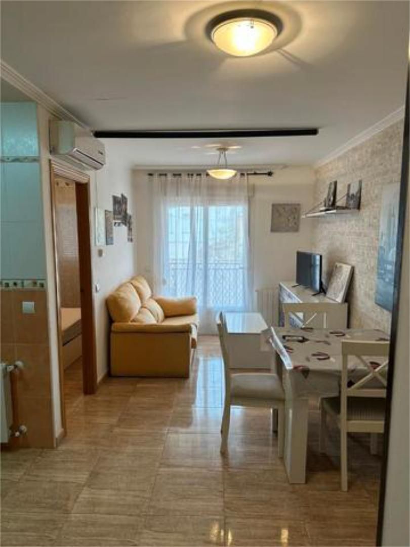 Living room of Apartment to rent in Tomelloso  with Heating, Terrace and Furnished