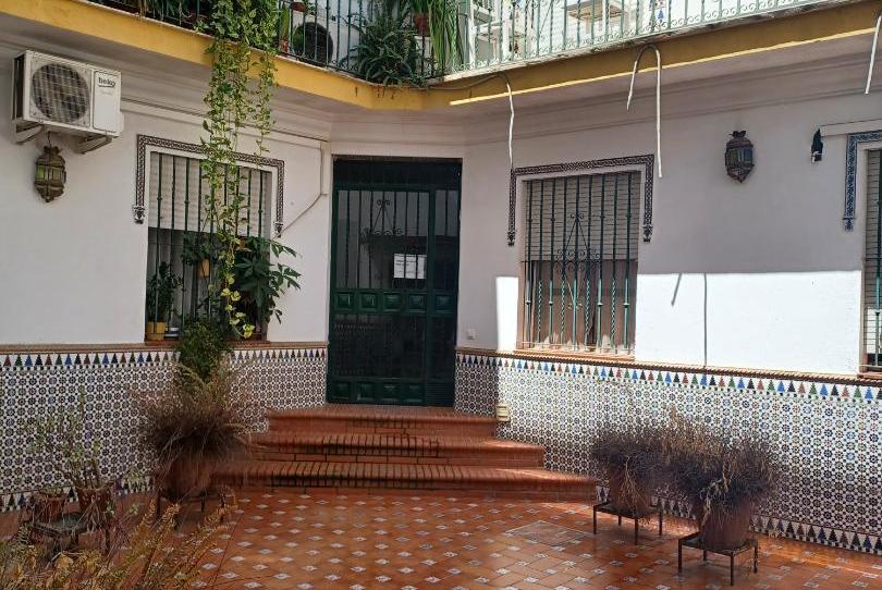 Flat to rent in Calle Santa María la Blanca, 10, San Bartolomé, Sevilla Capital - image 1 Photo 1 of Flat to rent in Calle Santa María la Blanca, 10, San Bartolomé, Sevilla Capital