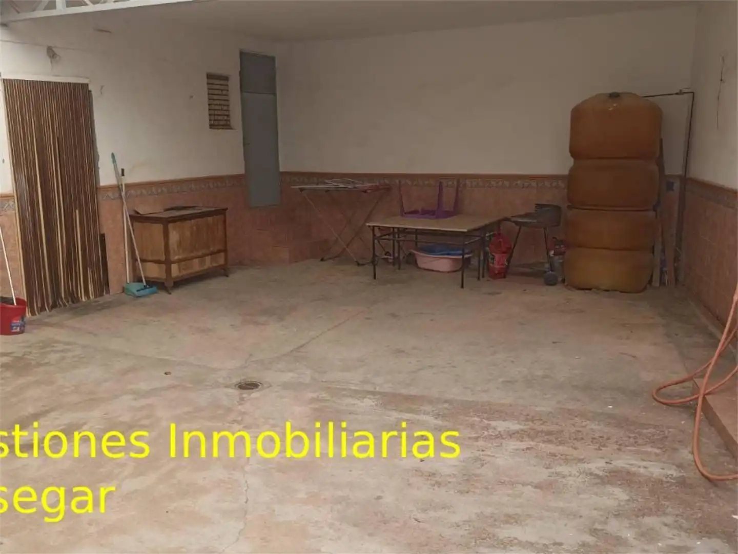Casa adosada en venta en Calle Carlos Garzarán, 24, Pedro Muñoz Casa adosada en venta en Pedro Muñoz con Aire acondicionado, Calefacción y Jardín privado