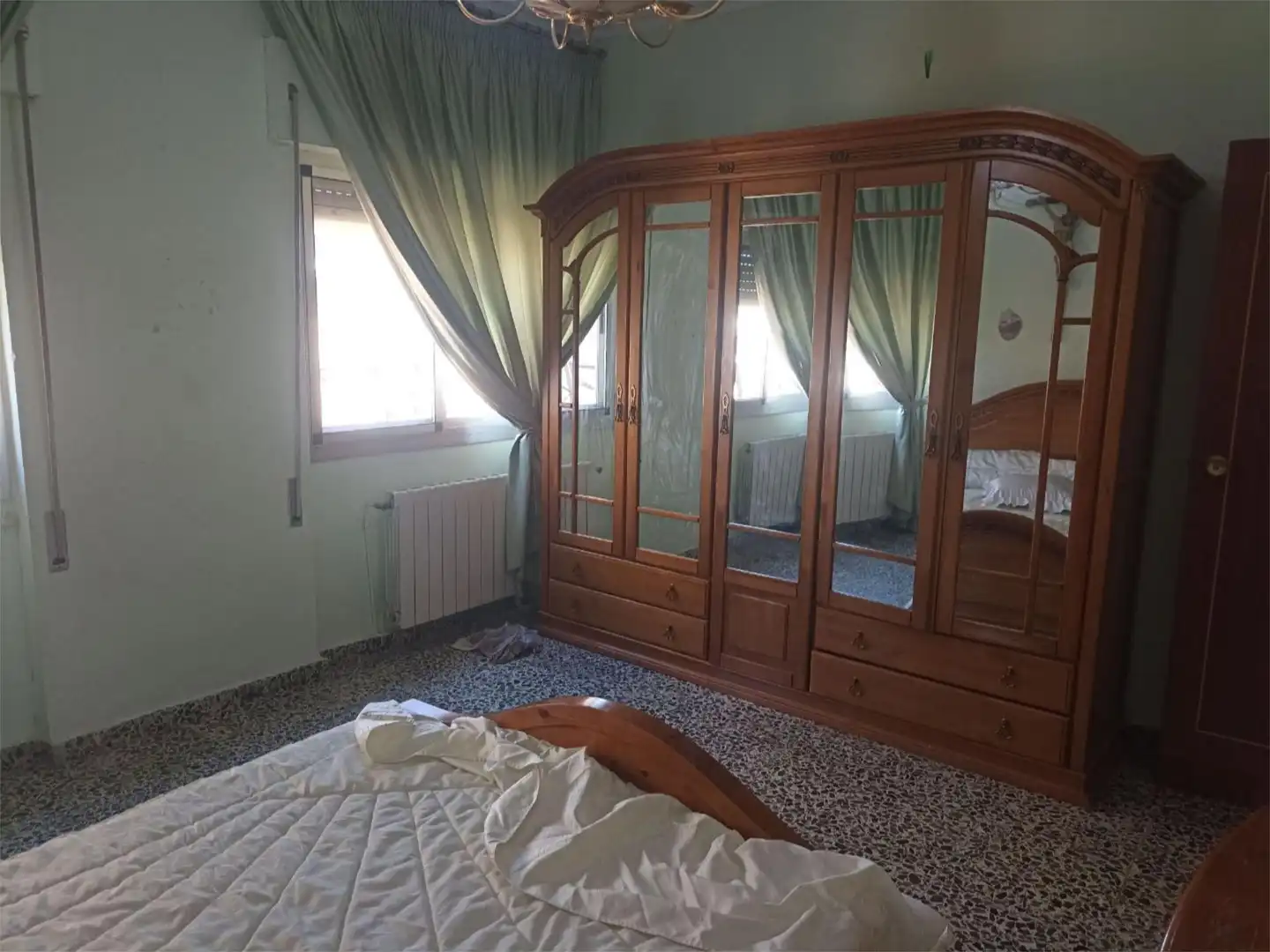 Casa adosada en venta en Calle Carlos Garzarán, 24, Pedro Muñoz Habitación de Casa adosada en venta en Pedro Muñoz con Aire acondicionado, Calefacción y Jardín privado
