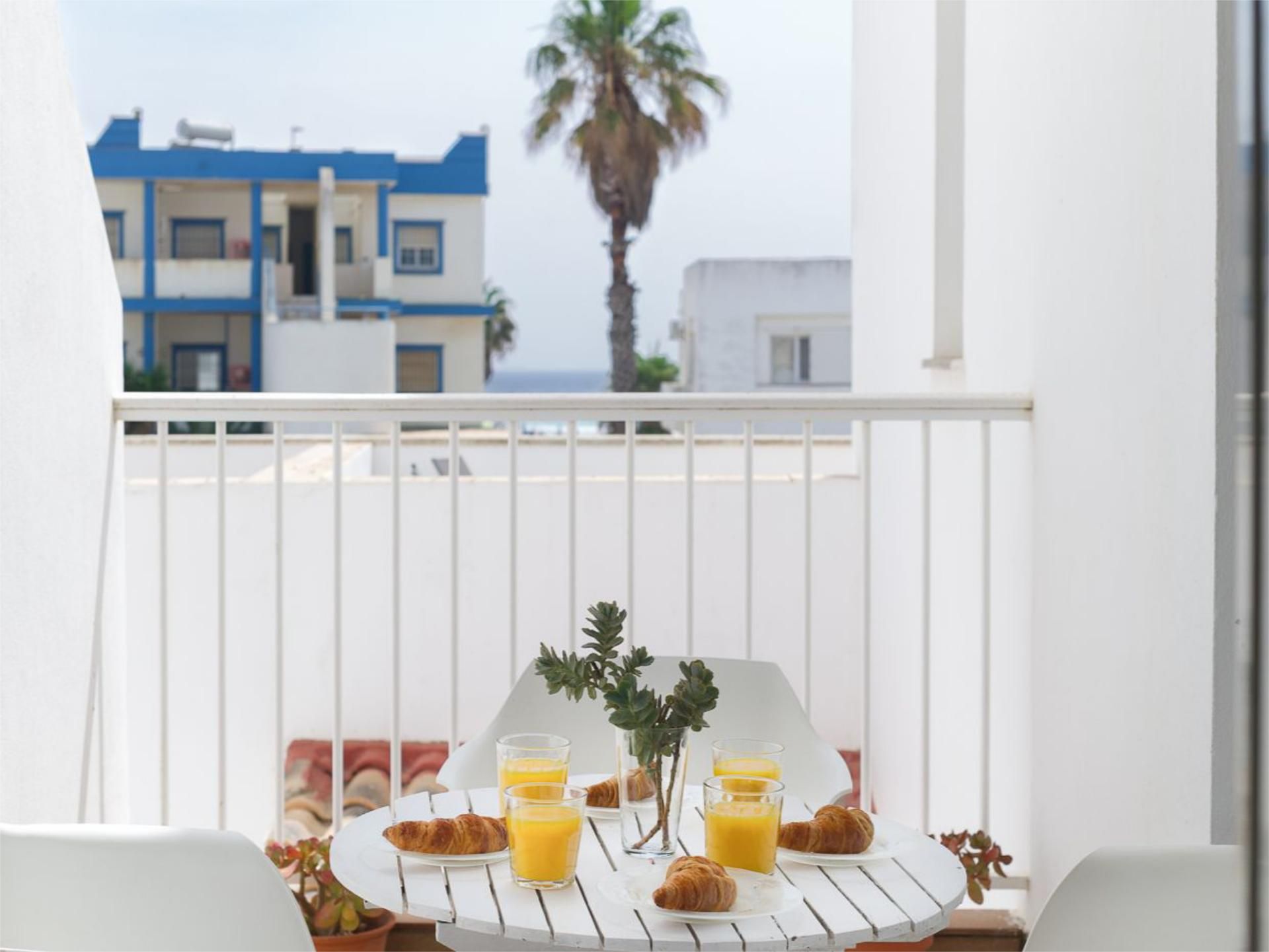 Flat for sale in Mar Jonico, 58, Tarifa ciudad Terrace of Flat for sale in Tarifa with Terrace, Furnished and Community parking