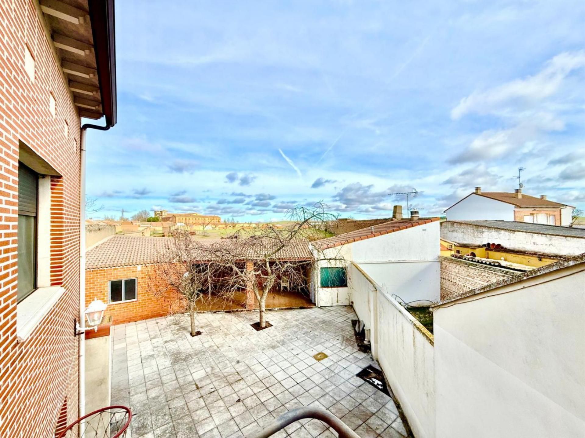 Terrassa de Pis en venda en Nava del Rey amb Terrassa i Balcó