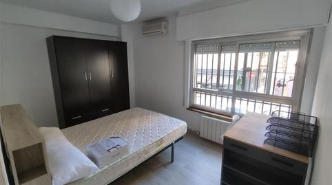 Piso de alquiler en Calle Doctor Fleming, 1, Ruta de la Plata, Cáceres Capital - imagen 4 Foto 4 de Piso de alquiler en Calle Doctor Fleming, 1, Ruta de la Plata, Cáceres Capital