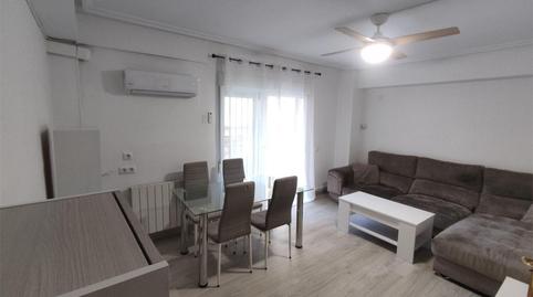 Piso de alquiler en Calle Doctor Fleming, 1, Ruta de la Plata, Cáceres Capital - imagen 2 Foto 2 de Piso de alquiler en Calle Doctor Fleming, 1, Ruta de la Plata, Cáceres Capital