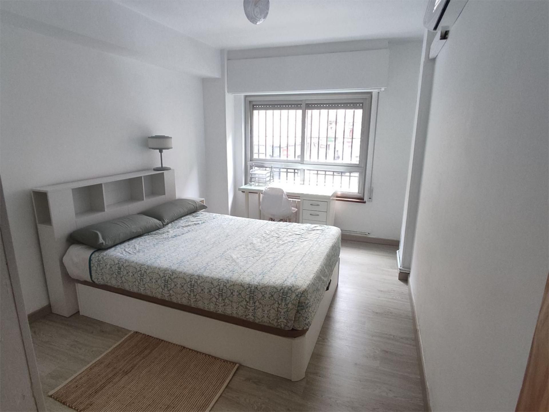 Flat to rent in Calle Doctor Fleming, 1, Ruta de la Plata Bedroom of Flat to rent in Cáceres Capital with Air Conditioner, Heating and Parquet flooring