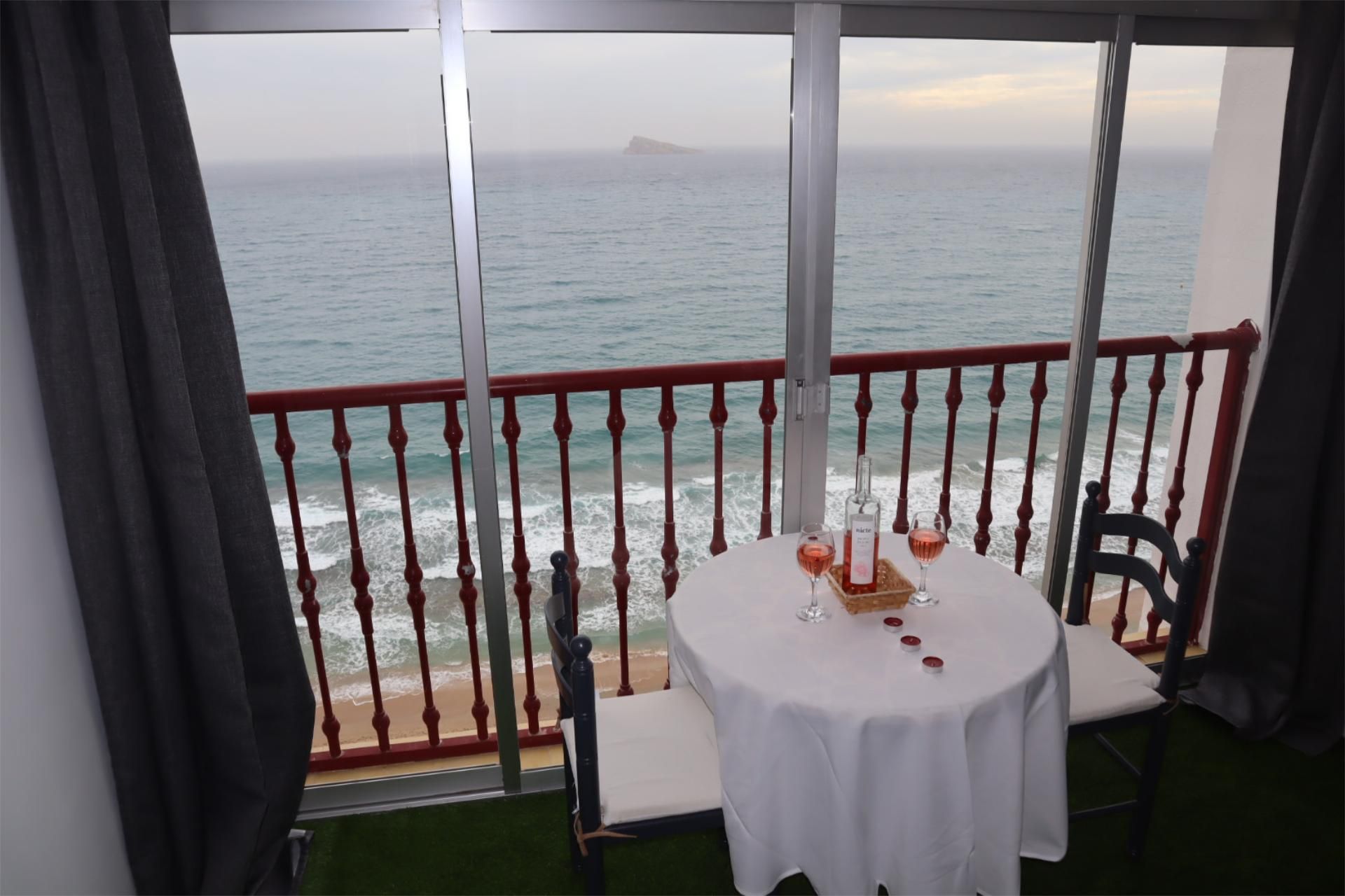 Apartment for sale in Avenida de Almería, 1, Benidorm Bedroom of Apartment for sale in Benidorm with Air Conditioner, Terrace and Swimming Pool