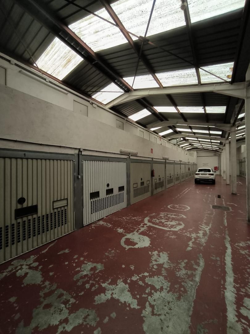 Garage to rent in Berriozar