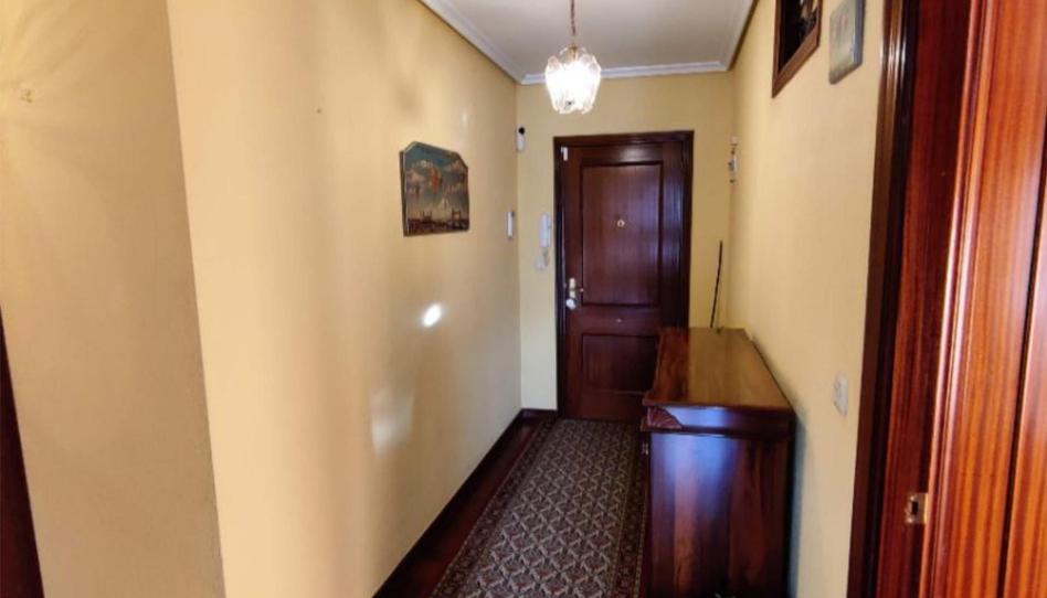 Piso en venta en Avenida del Castaño, 9, Cartes, Cantabria - imagen 1 Foto 1 de Piso en venta en Avenida del Castaño, 9, Cartes, Cantabria