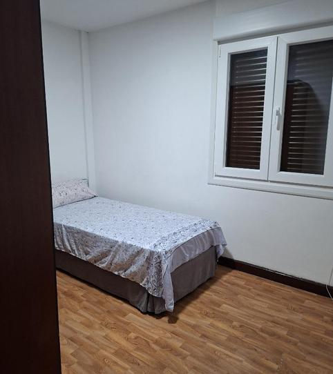 Flat to share in Laurencin Marques Kalea, 13, Santutxu - Basarrate, Bilbao - image 2 Photo 2 of Flat to share in Laurencin Marques Kalea, 13, Santutxu - Basarrate, Bilbao