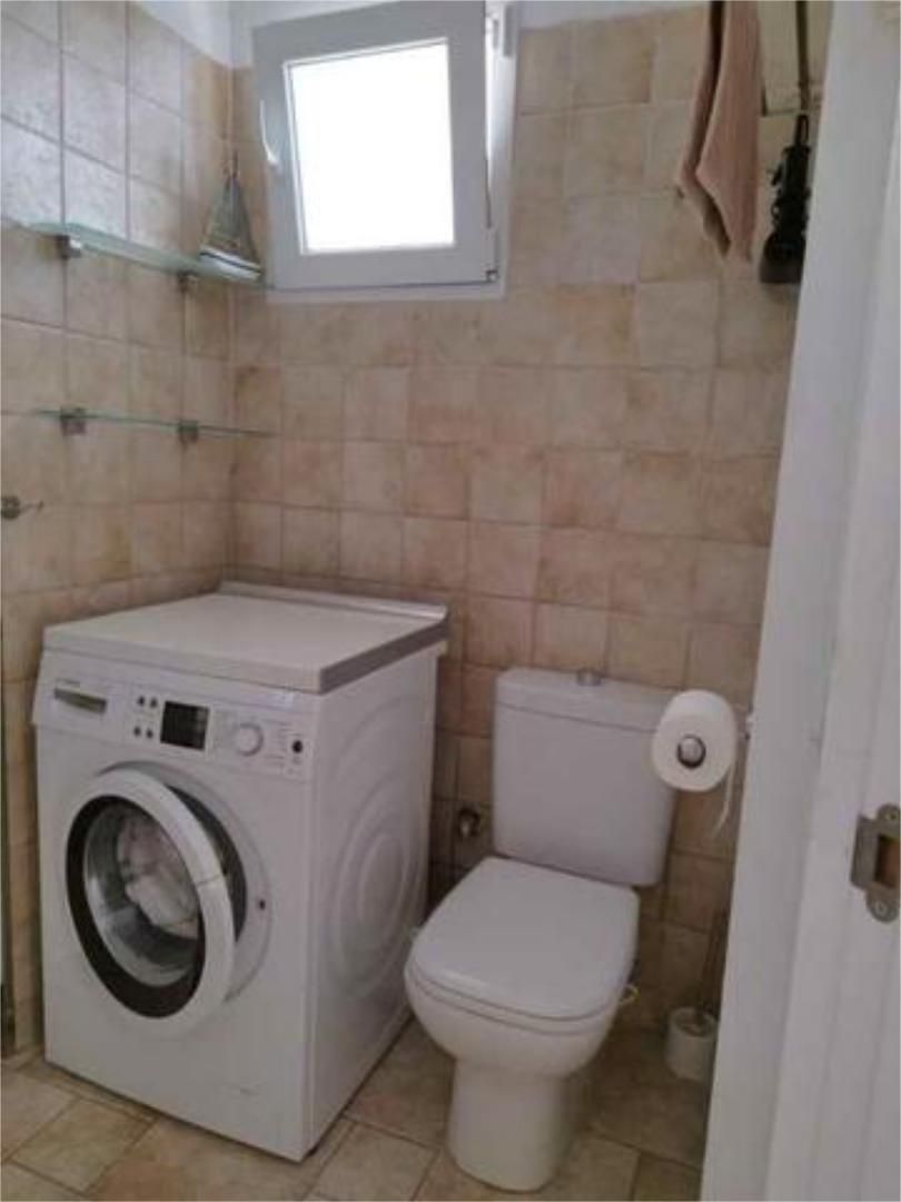 Bany de Apartament de lloguer en Calvià amb Terrassa, Piscina i Moblat