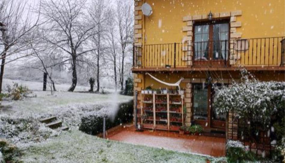 Single-family semi-detached to rent in Güeñes, Bizkaia - image 1 Photo 1 of Single-family semi-detached to rent in Güeñes, Bizkaia