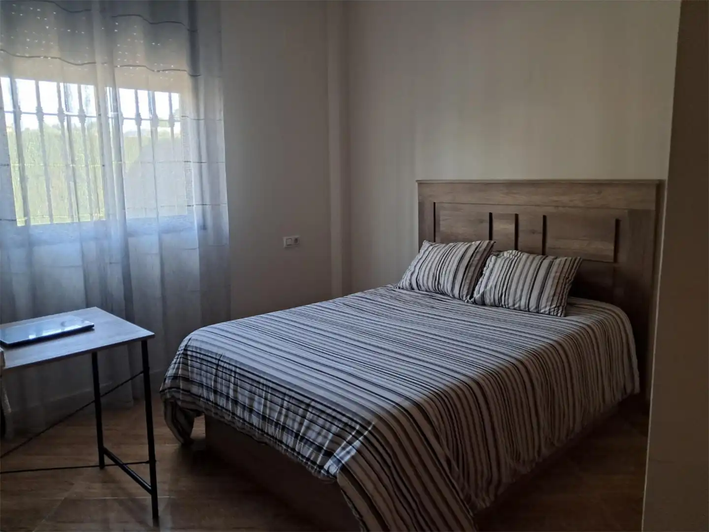 Casa o xalet en venda a Calle C, 20, La Hacienda - Nueva Andalucía Dormitori de Casa o xalet en venda en Dos Hermanas amb Aire condicionat, Calefacció i Jardí privat