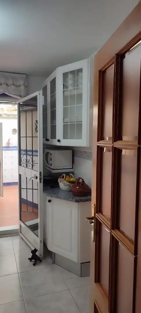 Casa adosada en venta en Calle Doctor Angel Canovas Amador, 1, Carretera de Sevilla - Los Montitos Cocina de Casa adosada en venta en Badajoz Capital con Aire acondicionado y Balcón