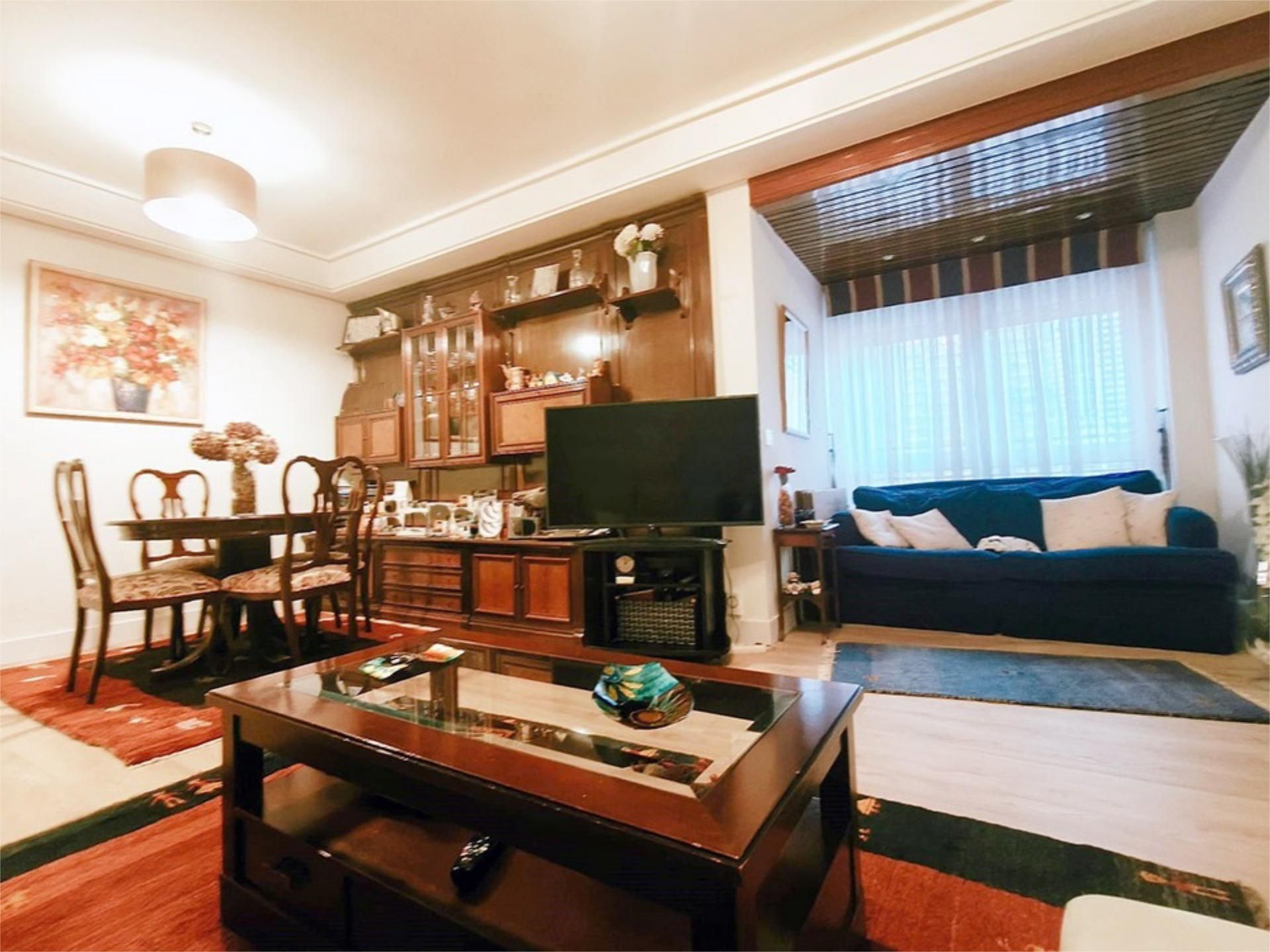 Sala de estar de Piso de alquiler en Bilbao  con Calefacción, Amueblado y Videoportero