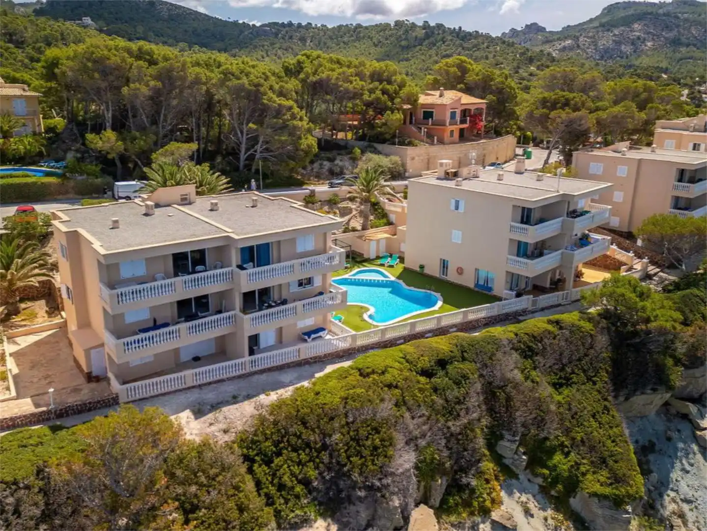 Apartamento de alquiler en Carrer De Na Popia, 1, Sant Elm Vista exterior de Apartamento de alquiler en Andratx con Aire acondicionado, Calefacción y Parquet