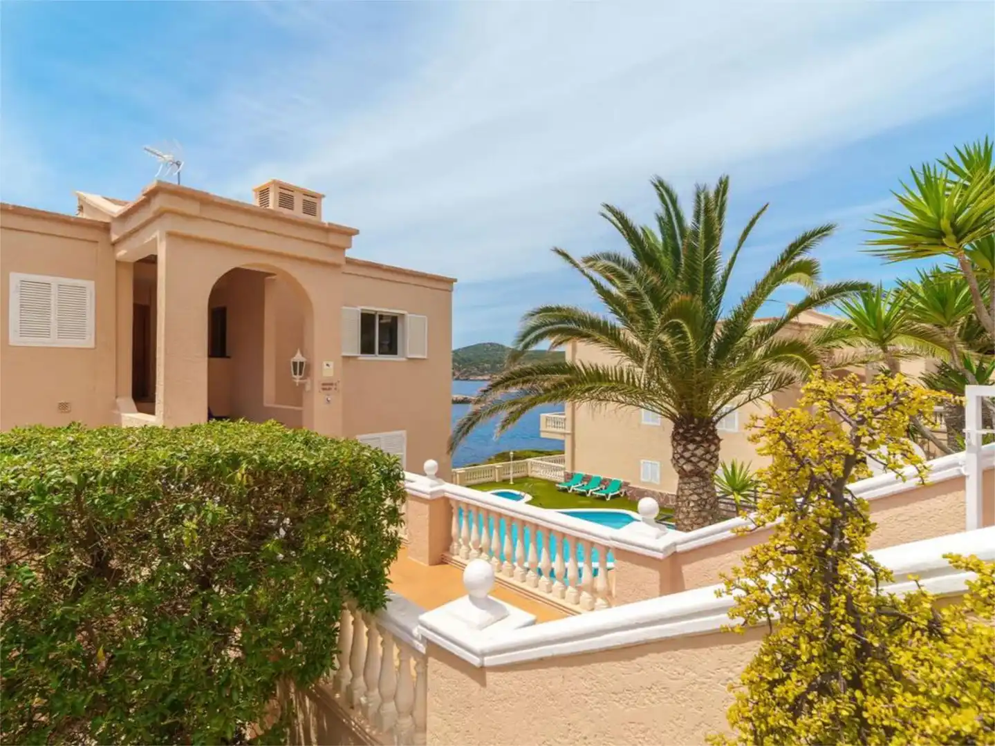 Apartamento de alquiler en Carrer De Na Popia, 1, Sant Elm Vista exterior de Apartamento de alquiler en Andratx con Aire acondicionado, Calefacción y Parquet