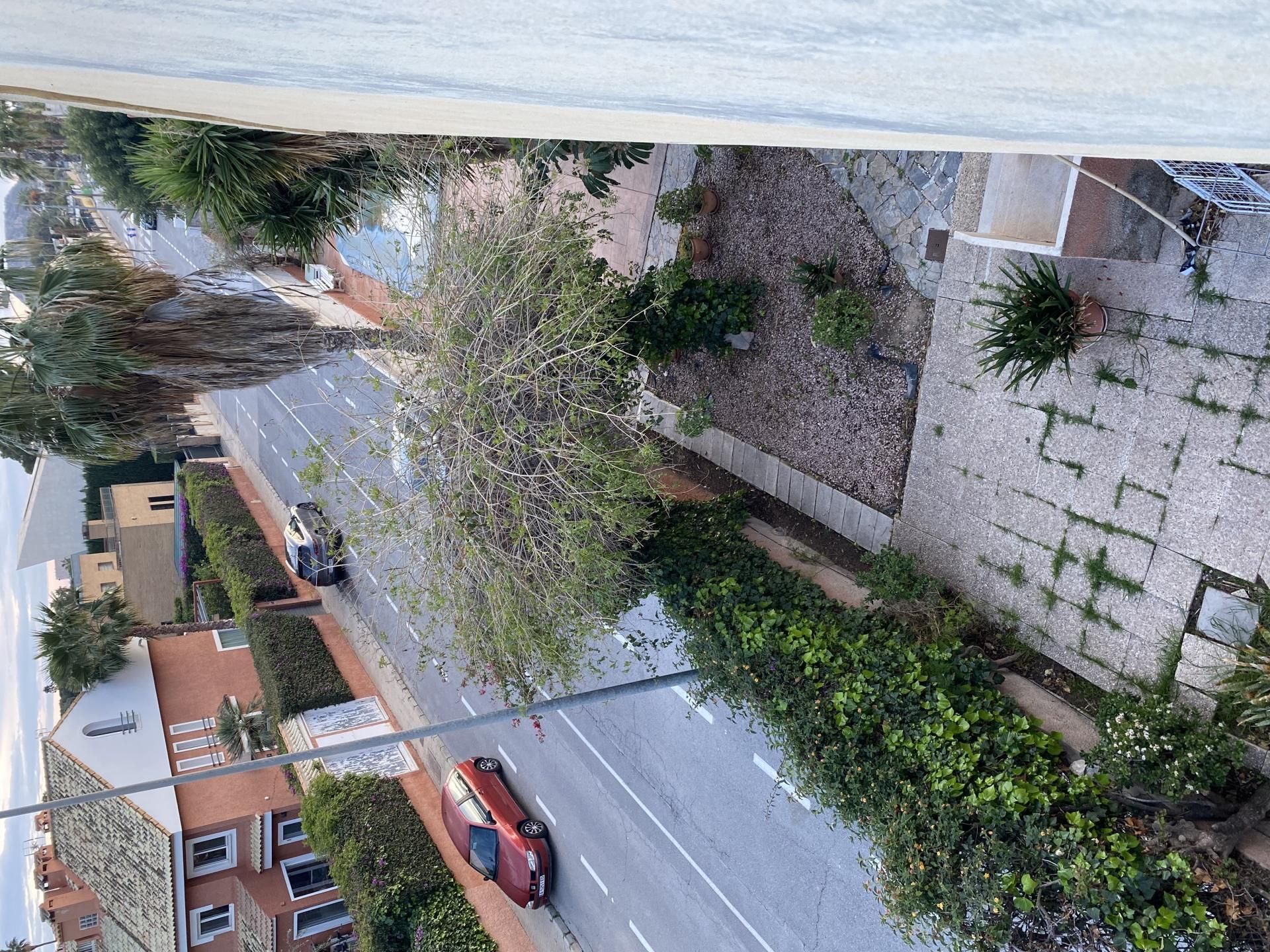 Vista exterior de Ático para compartir en Sant Joan d'Alacant con Jardín privado, Terraza y Amueblado