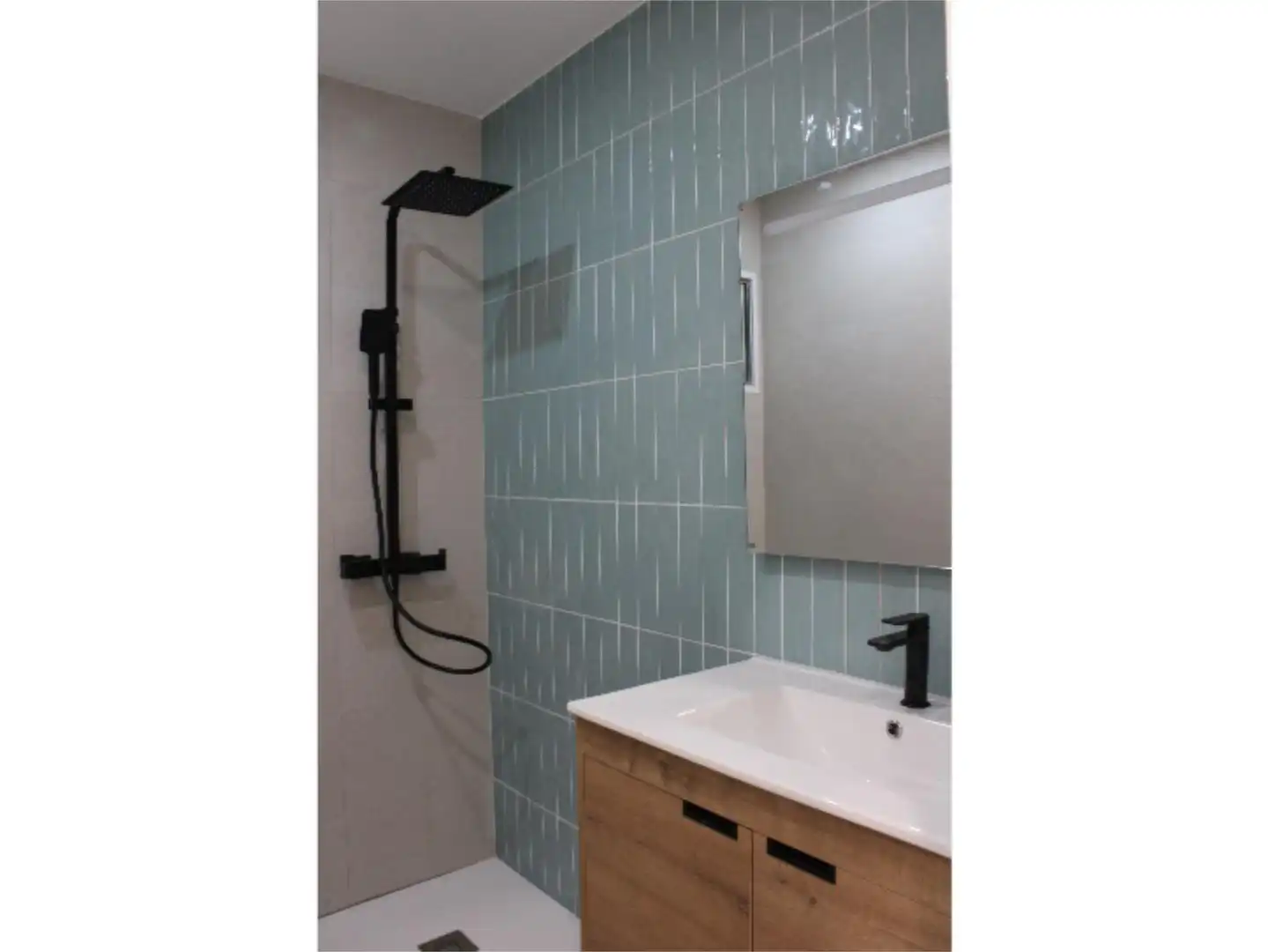 Flat for sale in Carrer n'Emili Llopis, 26, Doctor Palos - Alto Palancia Bathroom of Flat for sale in Sagunto / Sagunt with Parquet flooring and Balcony