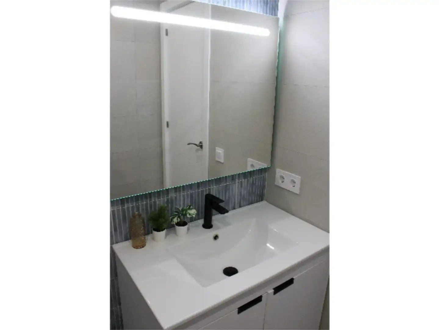 Flat for sale in Carrer n'Emili Llopis, 26, Doctor Palos - Alto Palancia Bathroom of Flat for sale in Sagunto / Sagunt with Parquet flooring and Balcony