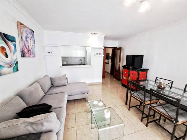 Piso en Alquiler en Calle Áurea Díaz-Flores Hernández, 1a en Los Llanos - El Cabo