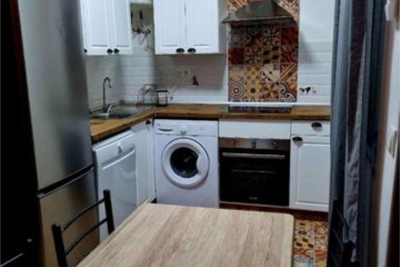 Flat for sale in Casco Antiguo, Badajoz Capital - image 1 Photo 1 of Flat for sale in Casco Antiguo, Badajoz Capital