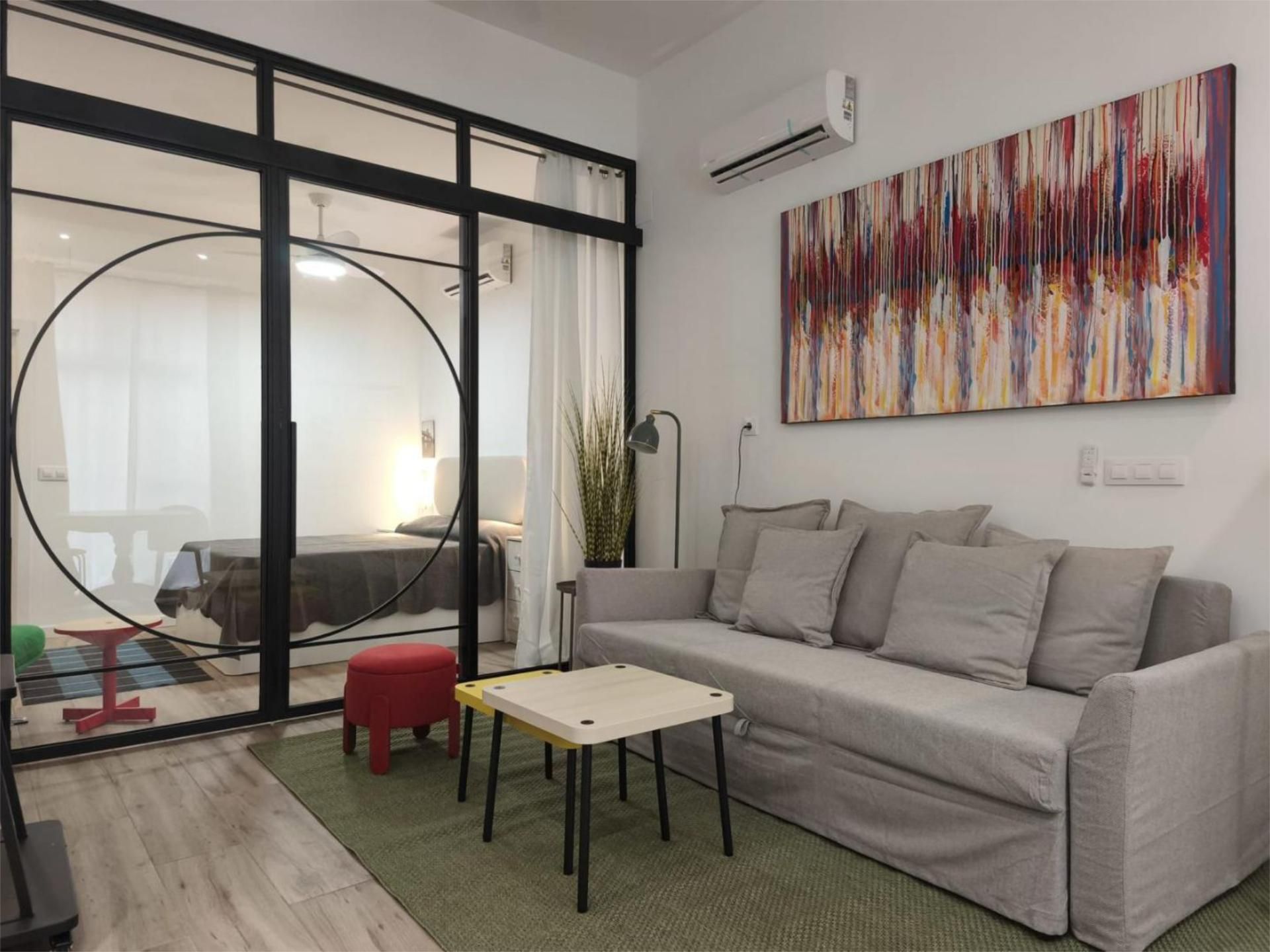 Sala de estar de Apartamento de alquiler en  Córdoba Capital con Aire acondicionado, Calefacción y Piscina