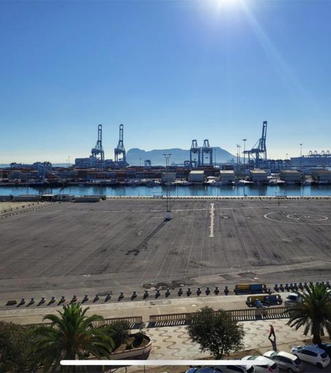 Flat to rent in Avenida Virgen del Carmen, 61, La Reconquista - El Rosario, Algeciras - image 2 Photo 2 of Flat to rent in Avenida Virgen del Carmen, 61, La Reconquista - El Rosario, Algeciras