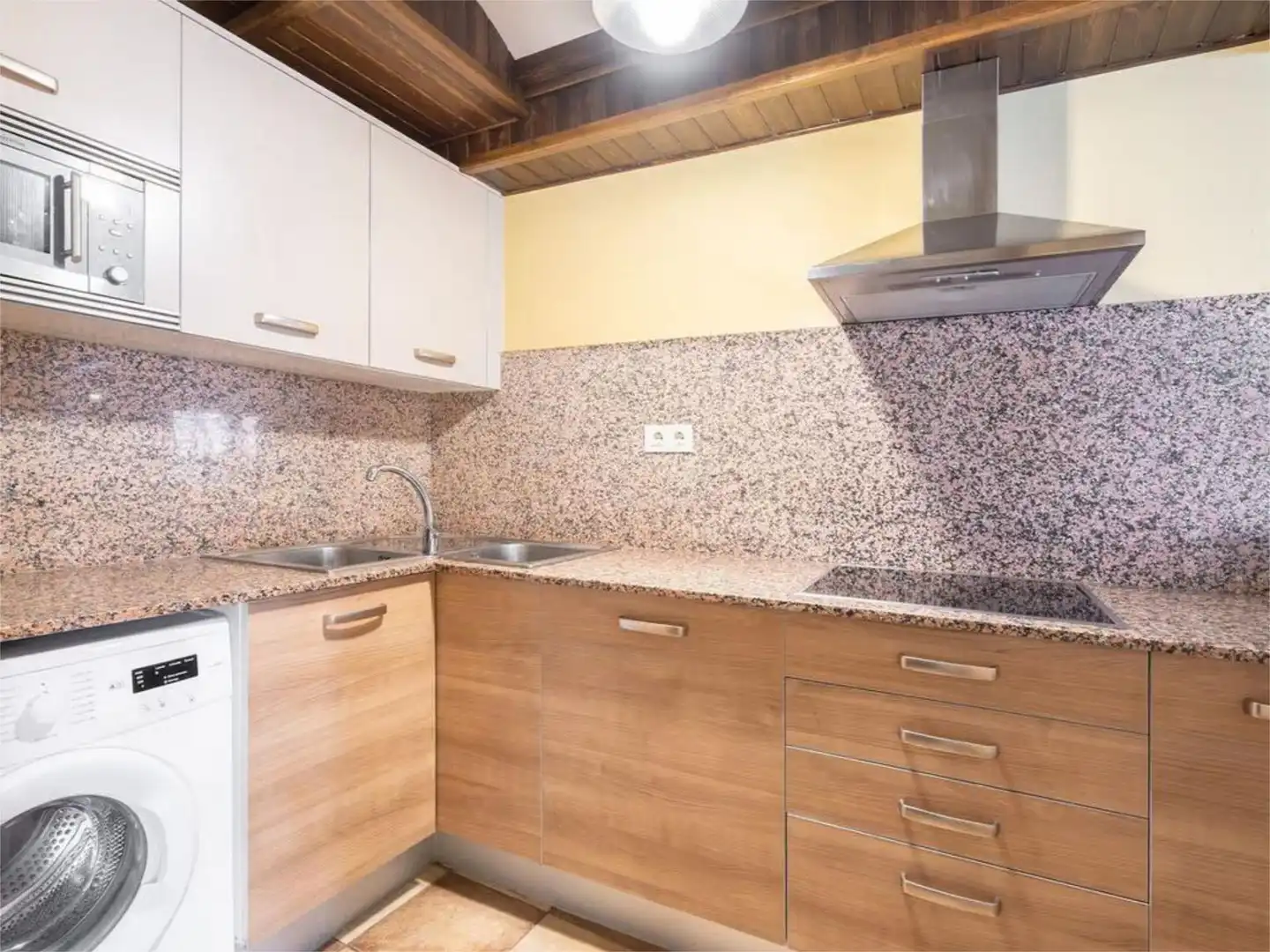 Piso de alquiler en Calle Alta, 26, Huesa del Común Cocina de Piso de alquiler en Huesa del Común
