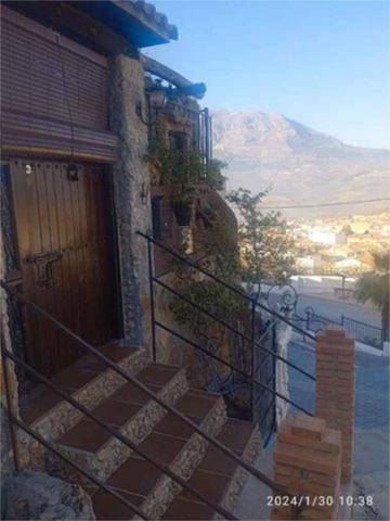 Casa-chalet en Venta en Bedmar y Garcíez