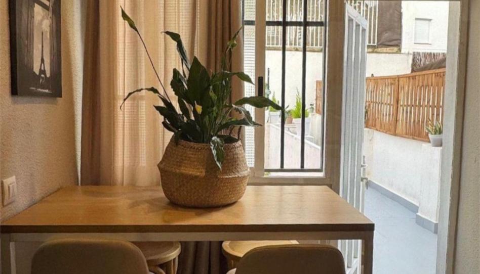 Flat to rent in Carrer de Vicent Sancho Tello, 24, Mestalla, Valencia Capital - image 1 Photo 1 of Flat to rent in Carrer de Vicent Sancho Tello, 24, Mestalla, Valencia Capital