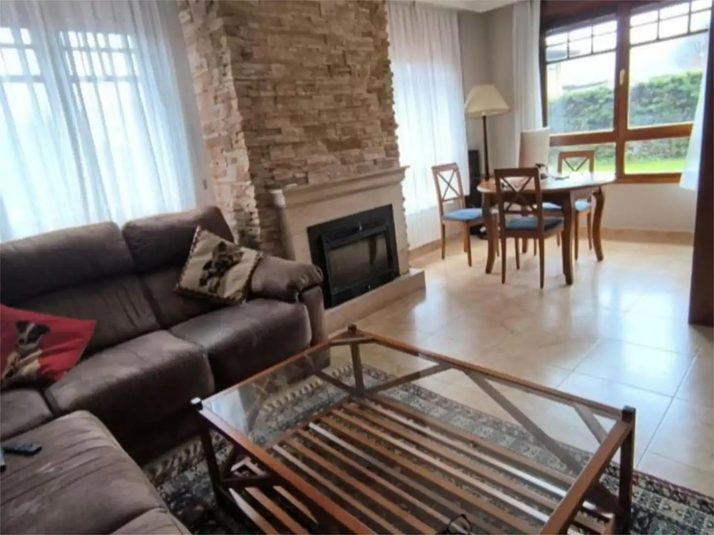 Wohnung zum Verkauf in Urbanización Las Gandarillas, Liendo Wohnzimmer von Wohnung zum Verkauf in Liendo mit Heizung, Privatgarten und Parkett
