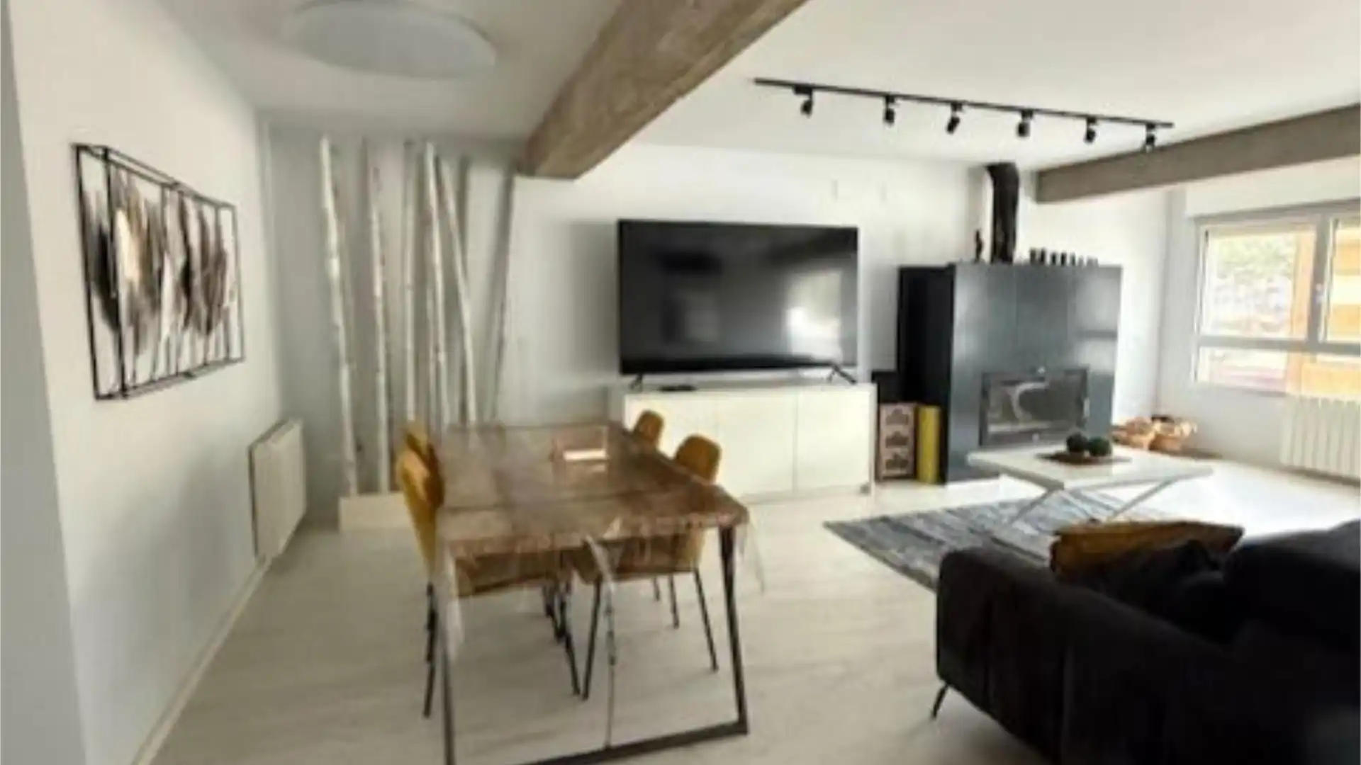 Sala de estar de Piso en venta en Tavernes de la Valldigna con Aire acondicionado, Calefacción y Parquet