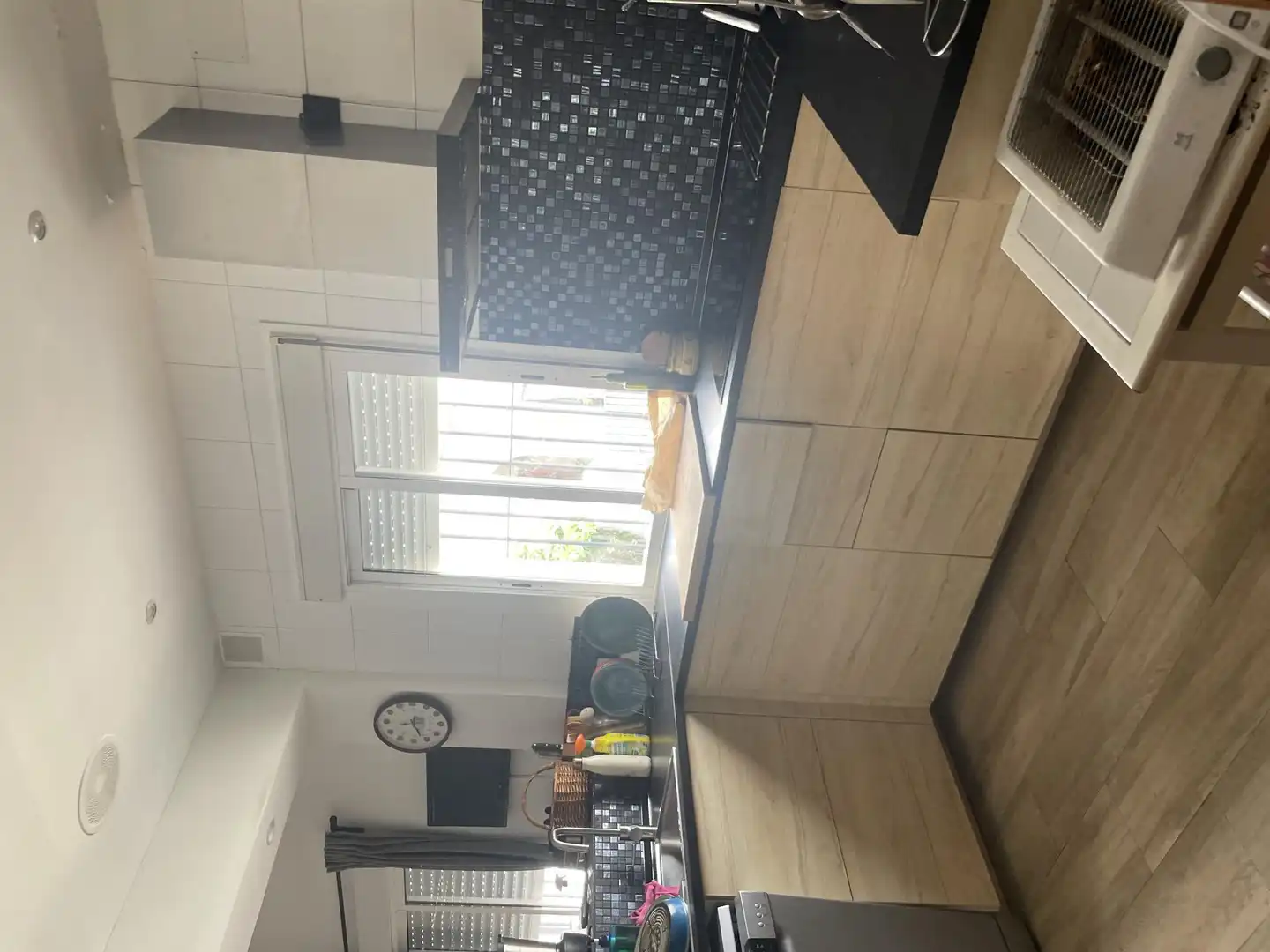 Cocina de Casa adosada en venta en Gines con Aire acondicionado, Calefacción y Jardín privado