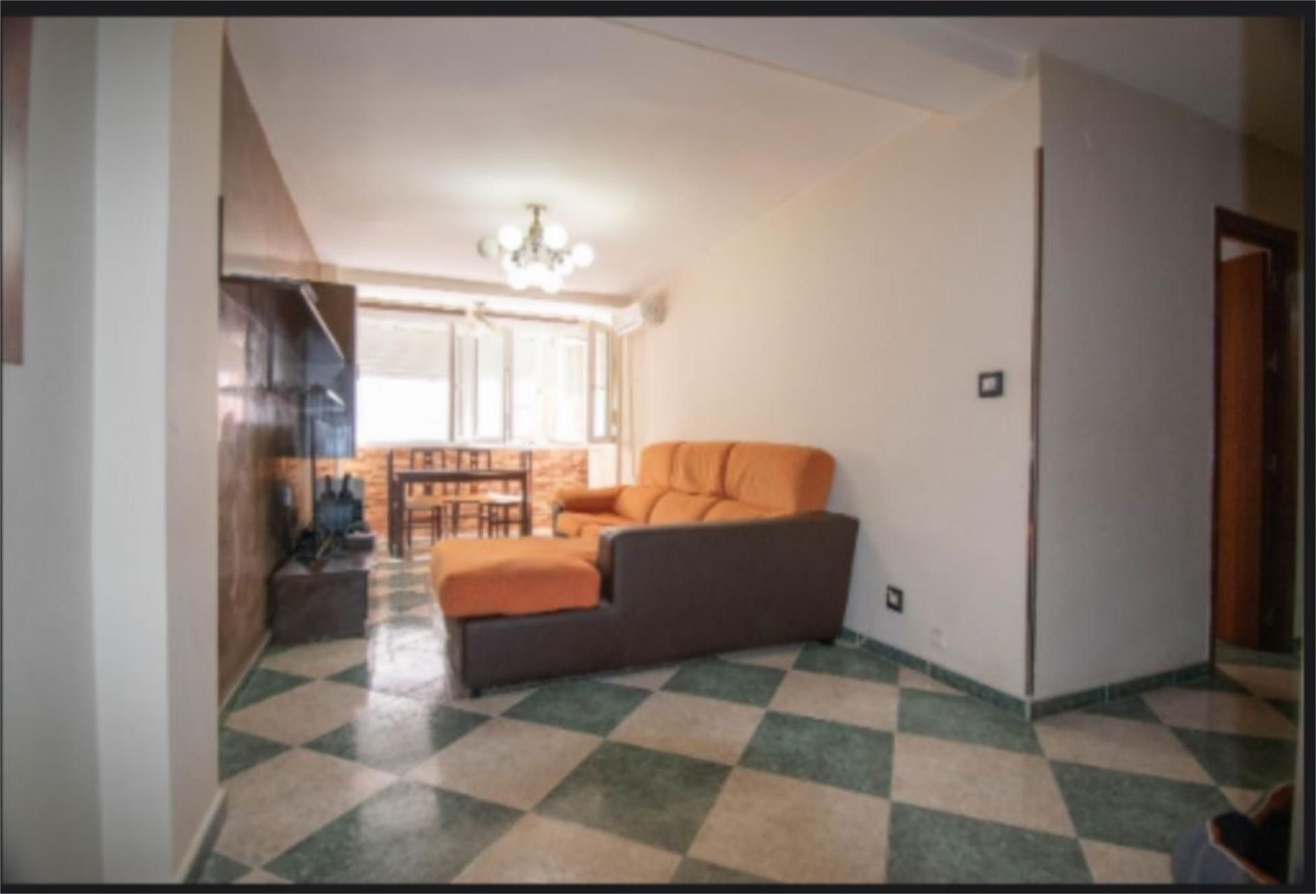 Pis en venda a Calle García Morato, 11a, Astilleros - La Paz - Loreto - El Corte Inglés Sala d'estar de Pis en venda en Cádiz Capital amb Aire condicionat