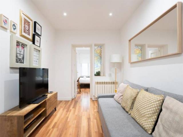 Piso en Venta en Calle del Olivar, 42 en Embajadores - Lavapiés