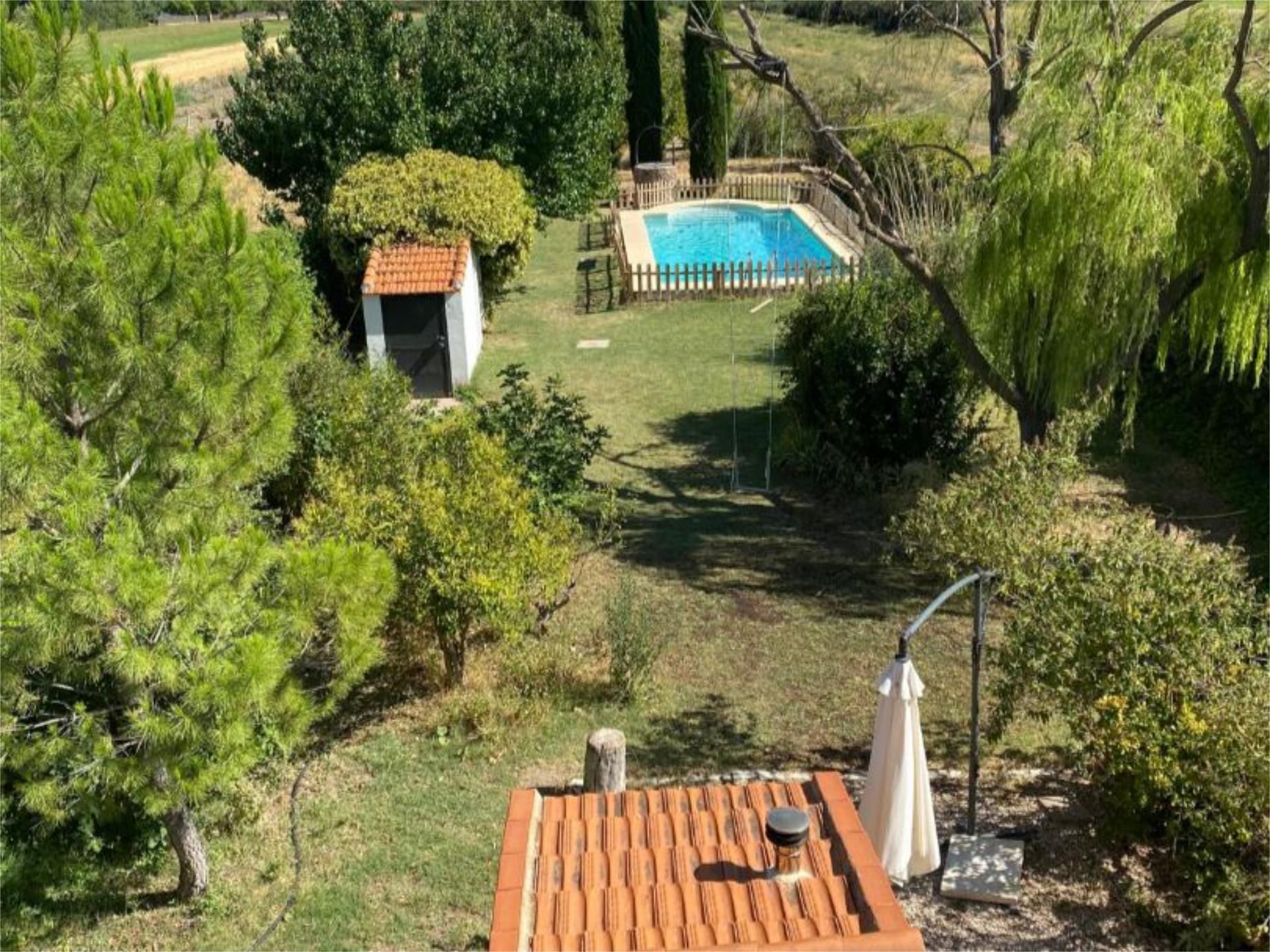 Jardí de Finca rústica en venda en Carabaña amb Piscina