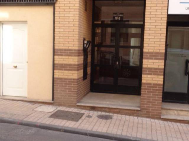 Piso en Alquiler en Calle Morales Contreras, 6 en Calaverón - Pajaritos