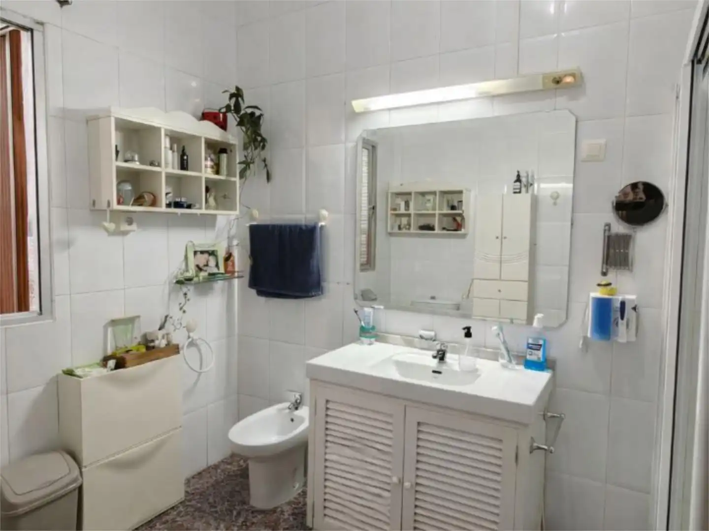 Einfamilien-Reihenhaus zum Verkauf in San José - San Bernardo Badezimmer von Einfamilien-Reihenhaus zum Verkauf in La Línea de la Concepción mit Terrasse und Abstellraum