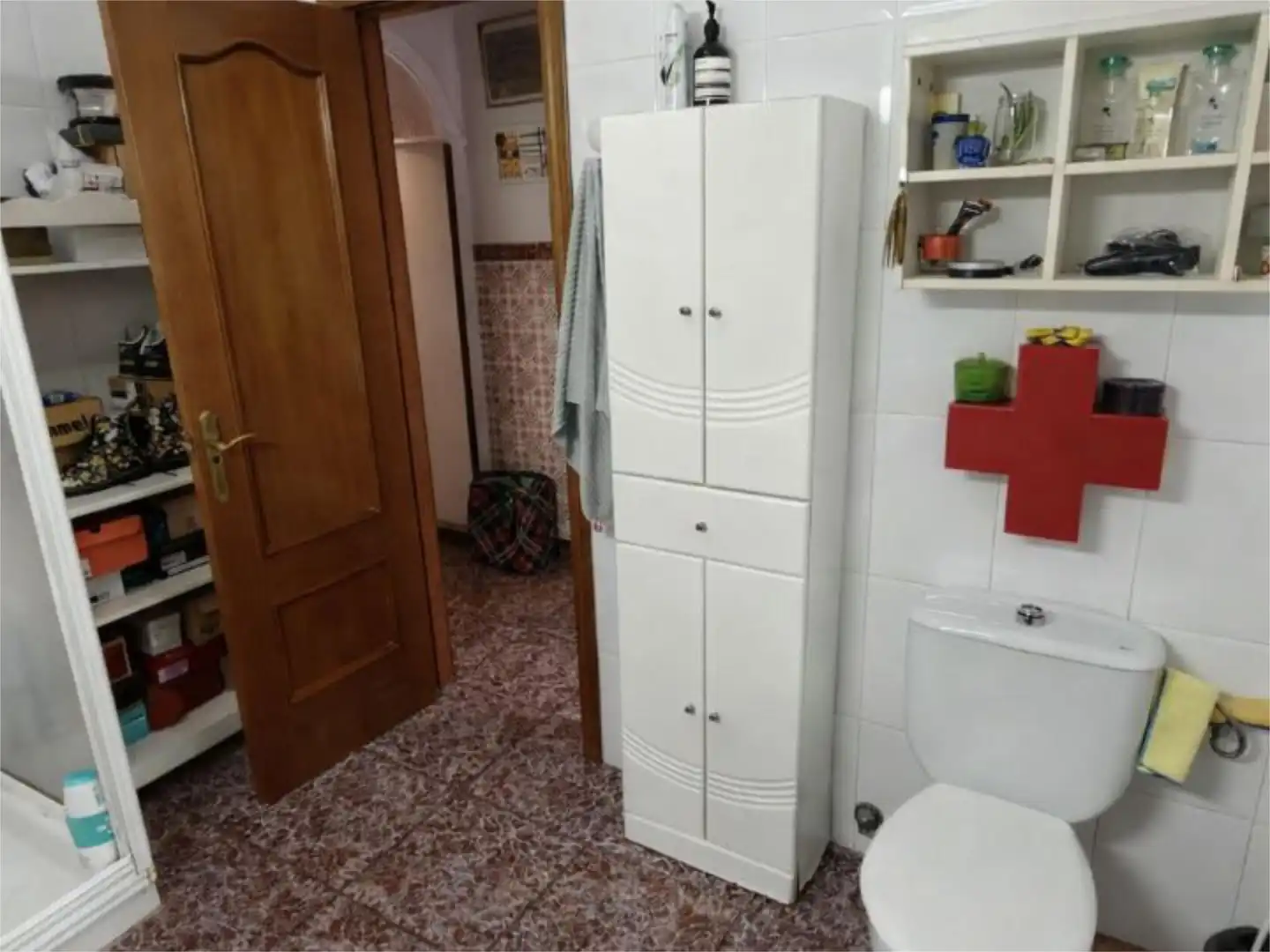 Einfamilien-Reihenhaus zum Verkauf in San José - San Bernardo Badezimmer von Einfamilien-Reihenhaus zum Verkauf in La Línea de la Concepción mit Terrasse und Abstellraum