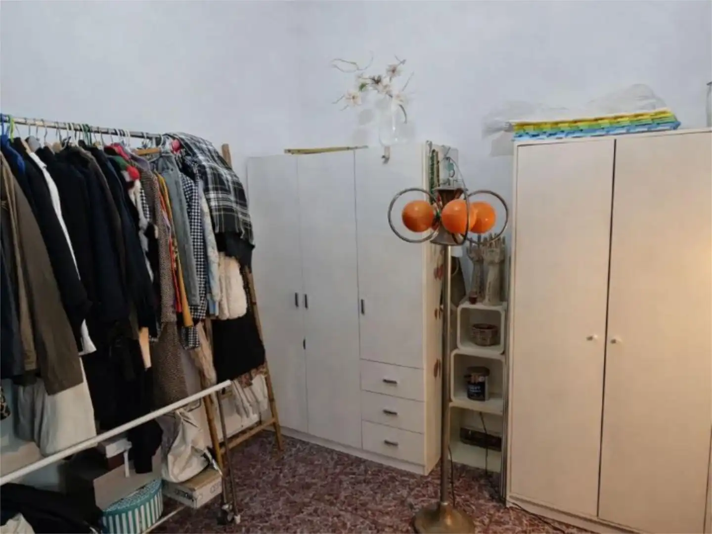 Einfamilien-Reihenhaus zum Verkauf in San José - San Bernardo Schlafzimmer von Einfamilien-Reihenhaus zum Verkauf in La Línea de la Concepción mit Terrasse und Abstellraum