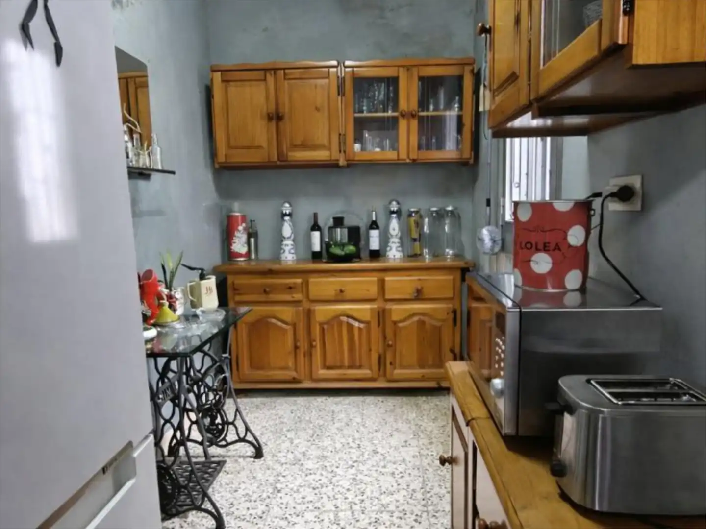 Einfamilien-Reihenhaus zum Verkauf in San José - San Bernardo Küche von Einfamilien-Reihenhaus zum Verkauf in La Línea de la Concepción mit Terrasse und Abstellraum