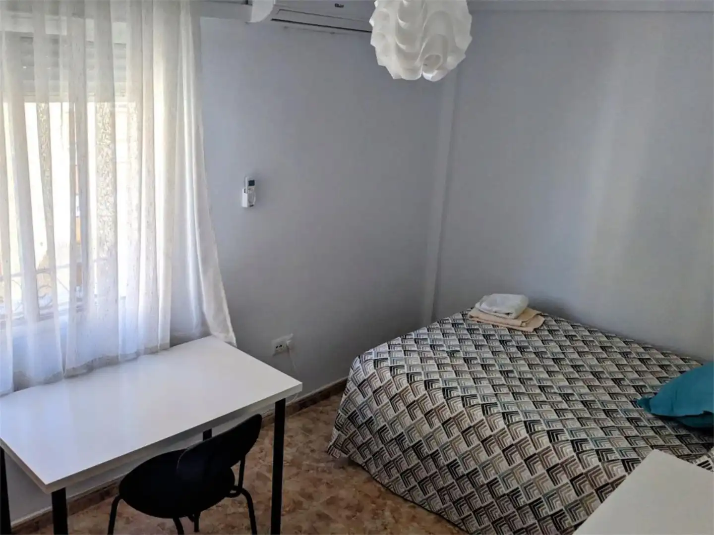 Habitació a Calle Rosalía, 3, La Florida - Parque Norte