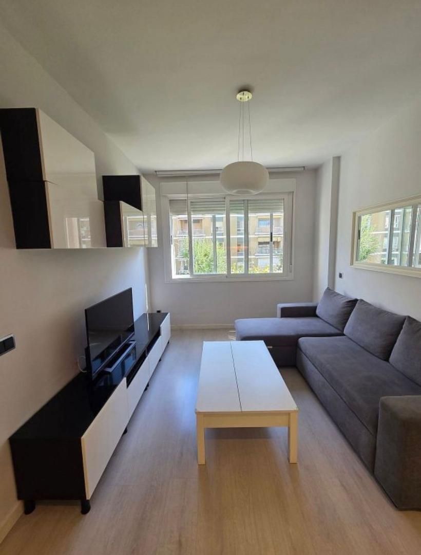 Sala de estar de Piso de alquiler en  Madrid Capital con Aire acondicionado, Calefacción y Trastero