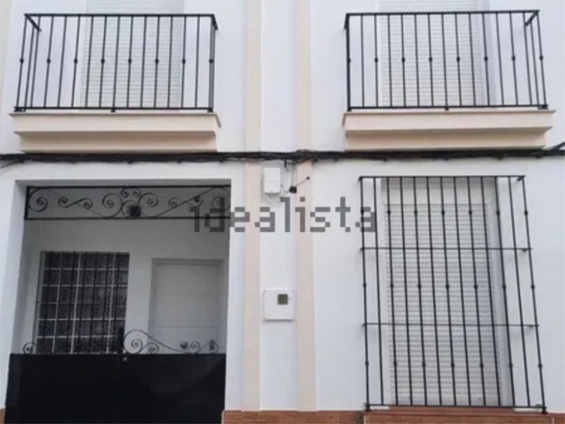 Exterior view of Single-family semi-detached for sale in Castilblanco de los Arroyos  with Air Conditioner, Heating and Terrace