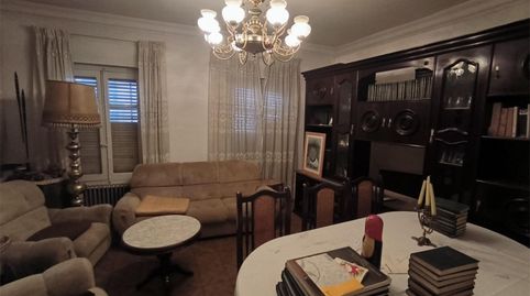 Foto 2 de Casa adosada en venta en Calle Escultor Rivera, 31, La Bañeza , León