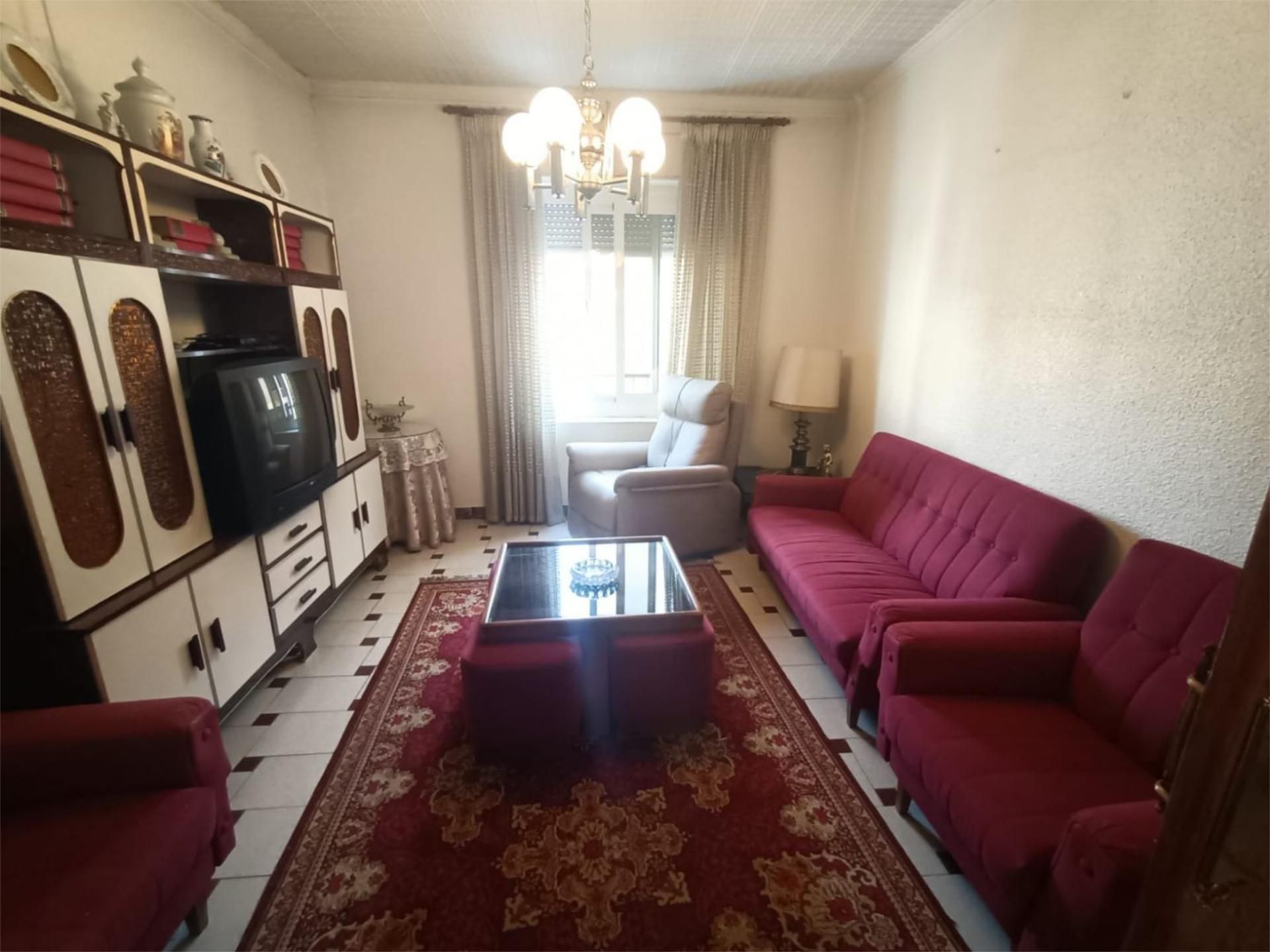 Single-family semi-detached for sale in Calle Jaime Balmes, 3, Plaza Castelar - Mercado Central Living room of Single-family semi-detached for sale in Elda with Air Conditioner, Furnished and Balcony