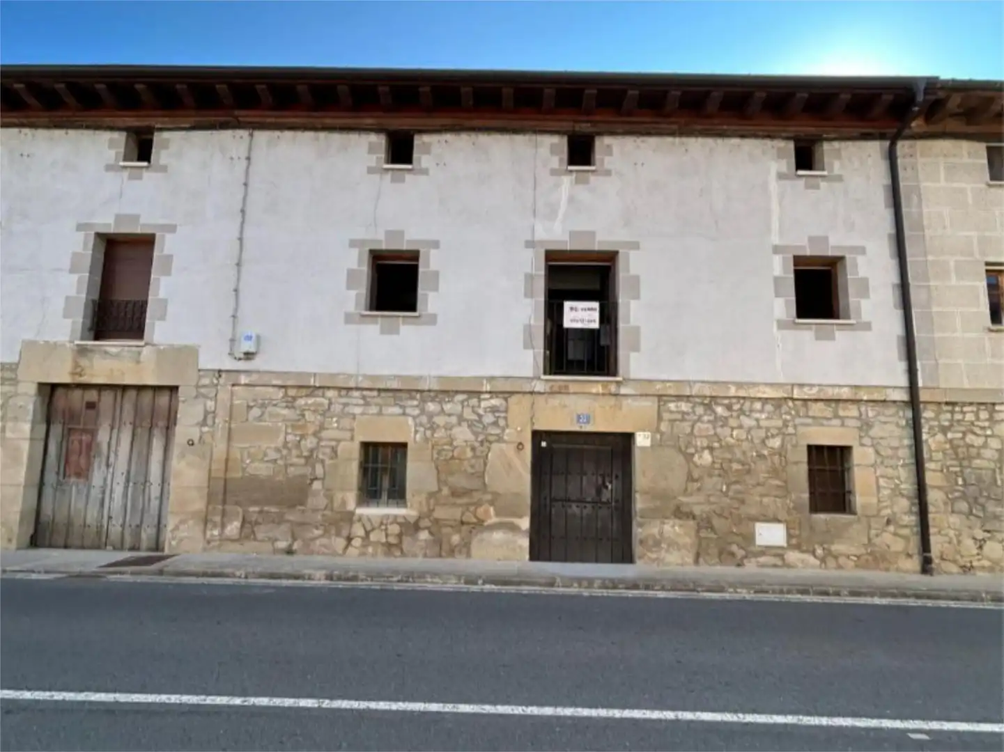 Casa adosada en venta en Trespaderne Vista exterior de Casa adosada en venta en Trespaderne con Calefacción, Amueblado y Balcón
